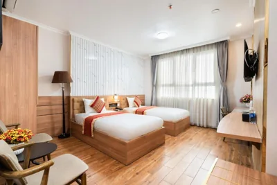 Camera Deluxe Twin — Luna Saigon Hotel - Bui Vien Walking Street